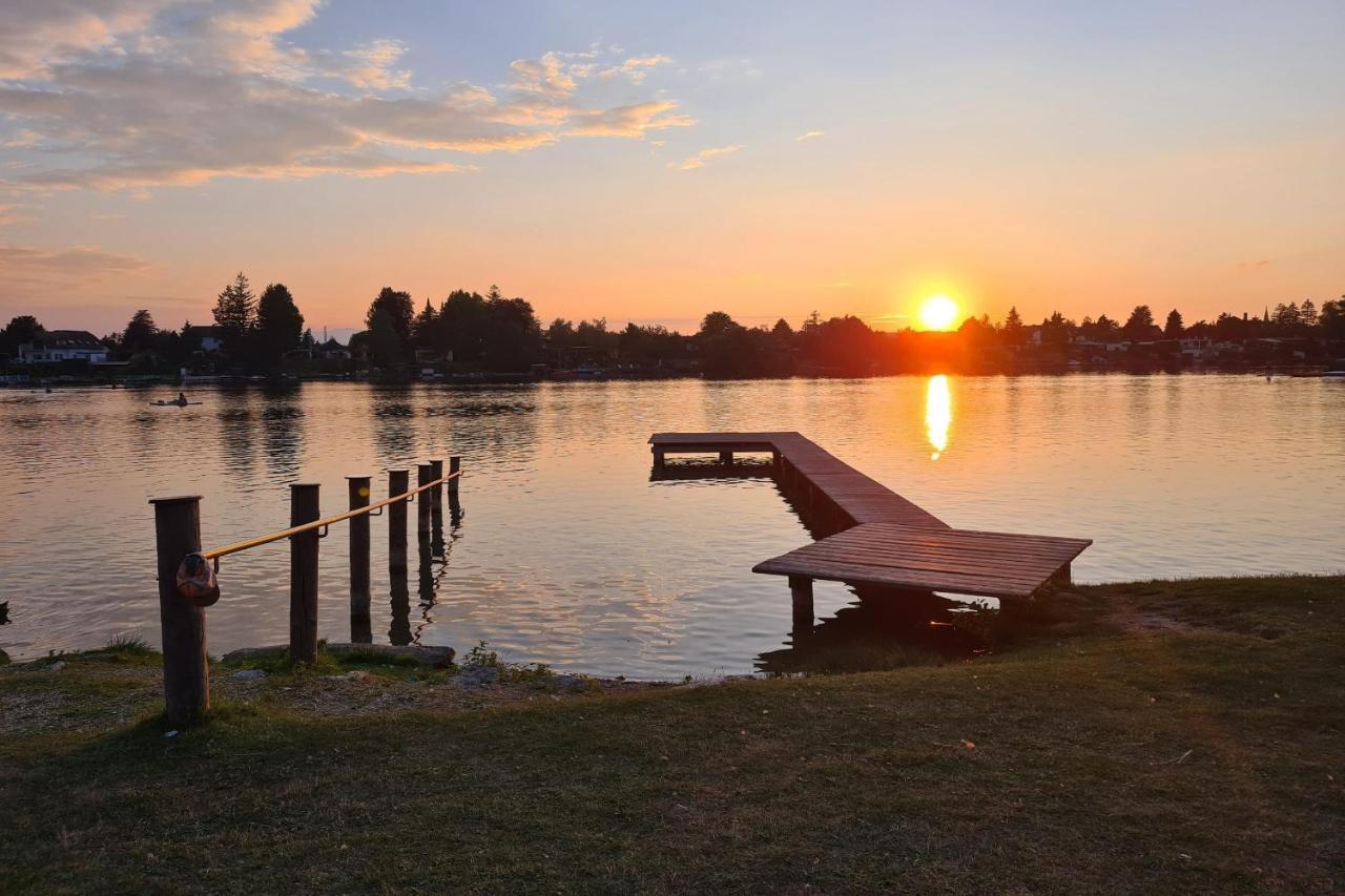 Hauszeit - Zeit Fuer Dich - Zeit Am See Neufeld an der Leitha Екстериор снимка